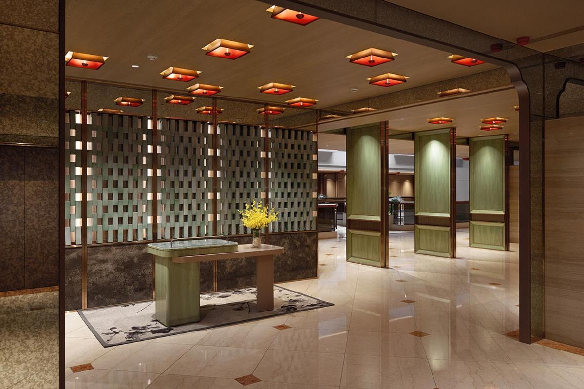 The Howard Plaza Hotel Гаосюн Экстерьер фото The lobby of the hotel